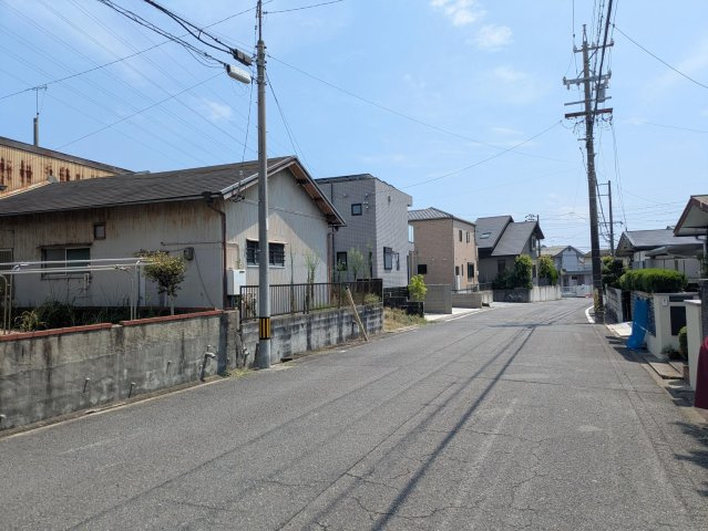 半田市花園町2丁目の前面道路含む現地写真|2025.08撮影