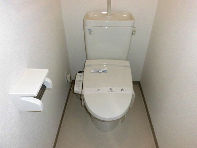 大阪市中央区安堂寺町２丁目の賃貸マンションのトイレ