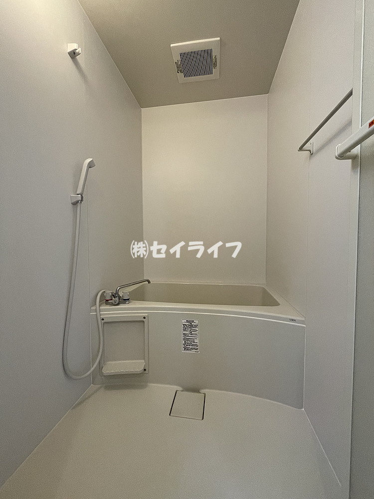 フラワーハイム鶴見の浴室