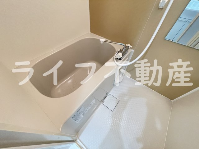 フジパレス長田ノースの浴室|日々の疲れを癒すお風呂付です