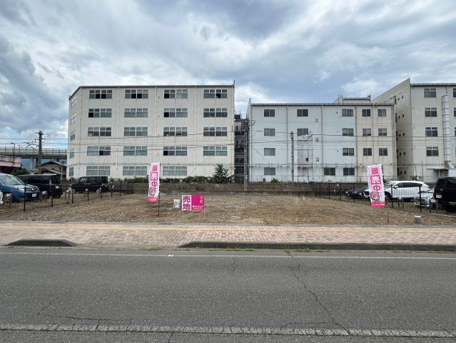 土地　千曲市大字屋代の外観