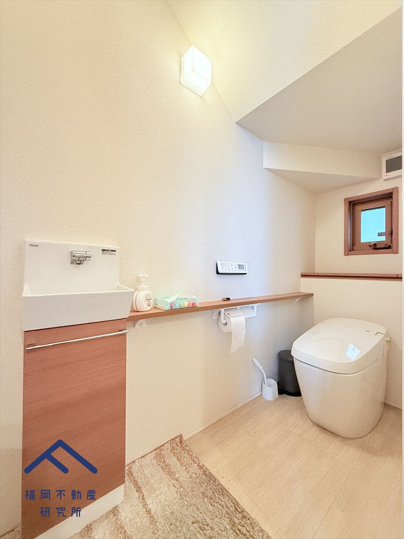 中央区地行３丁目　戸建てのトイレ