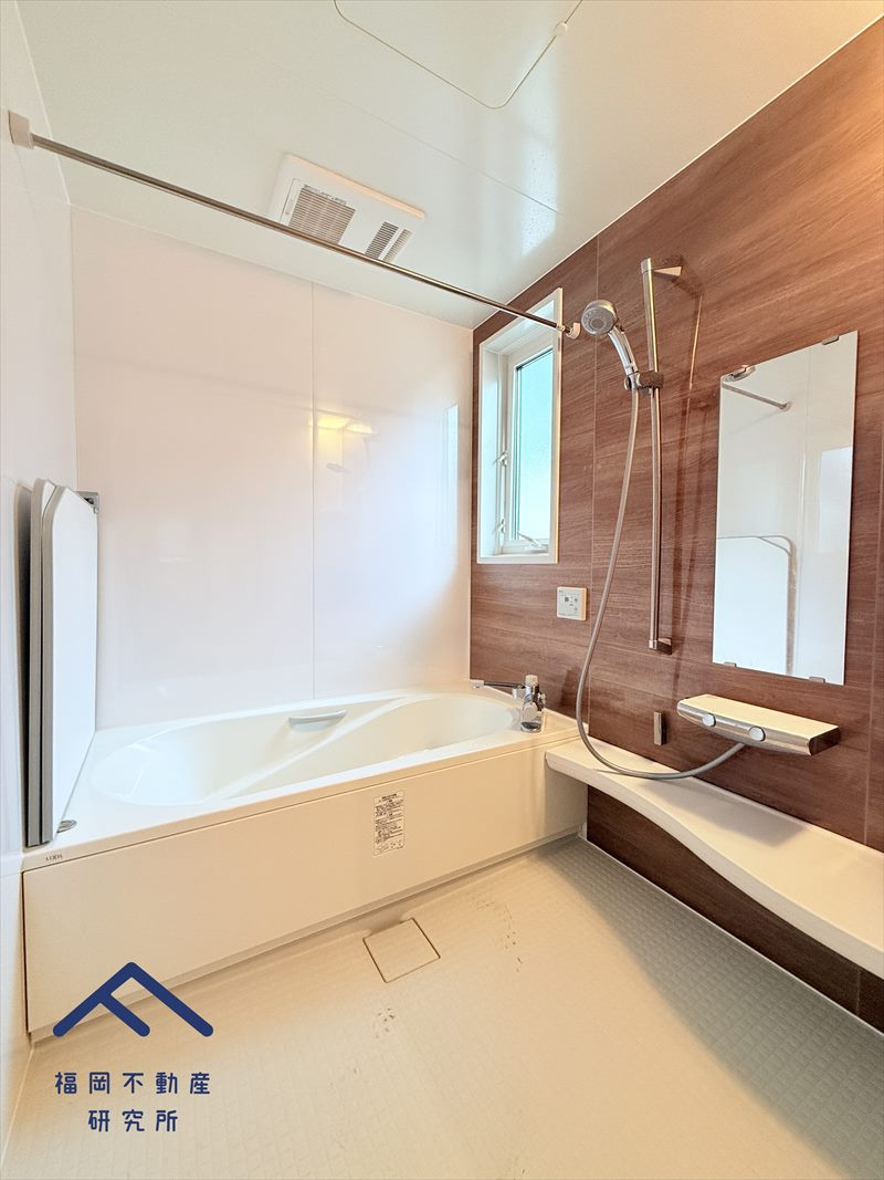 中央区地行３丁目　戸建ての浴室