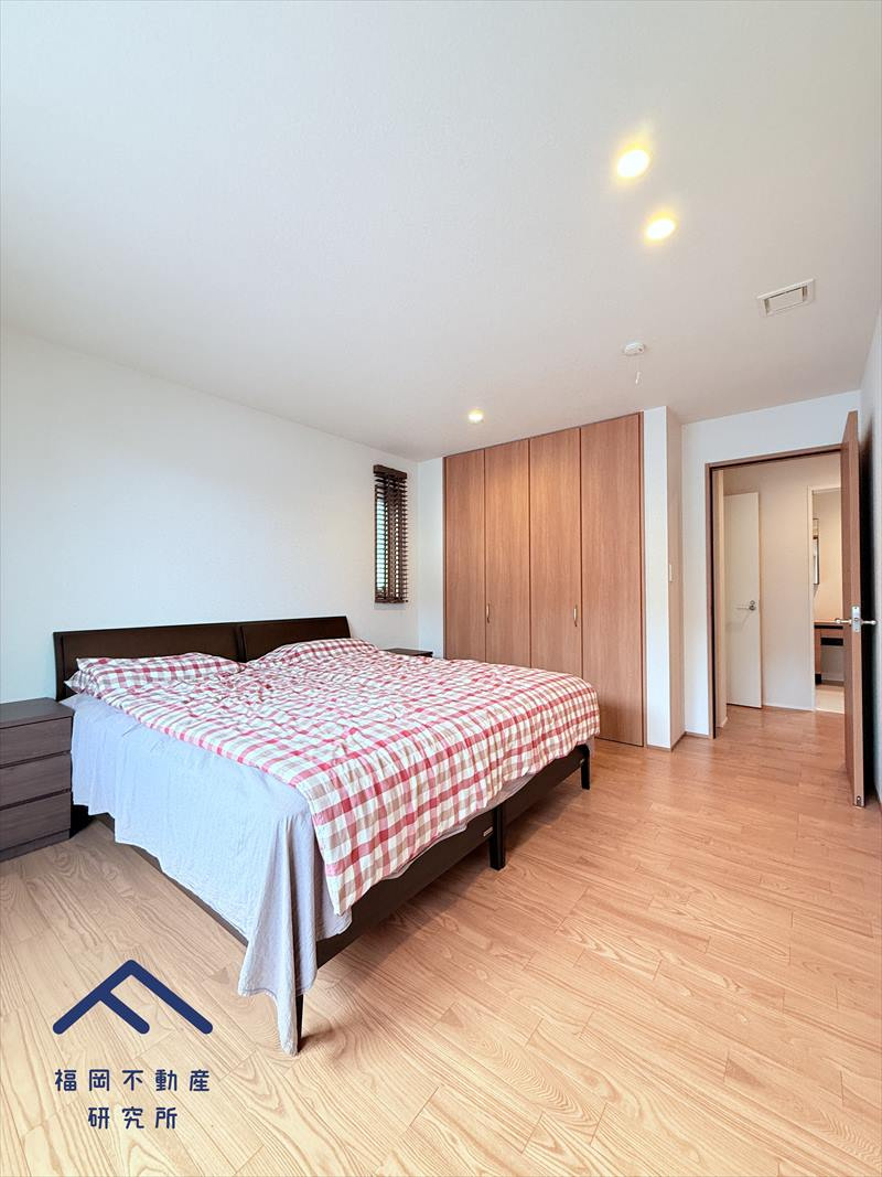 中央区地行３丁目　戸建ての洋室