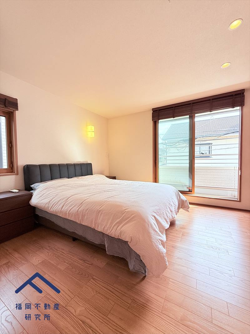 中央区地行３丁目　戸建ての洋室