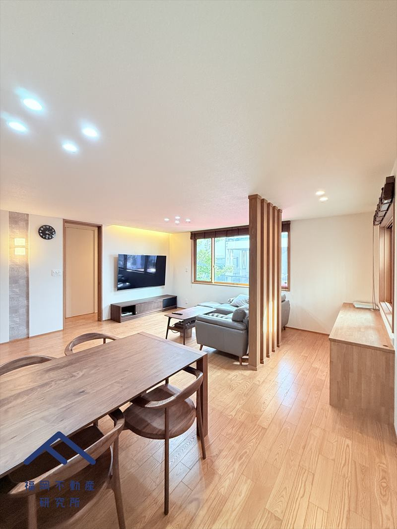 中央区地行３丁目　戸建ての居間・リビング