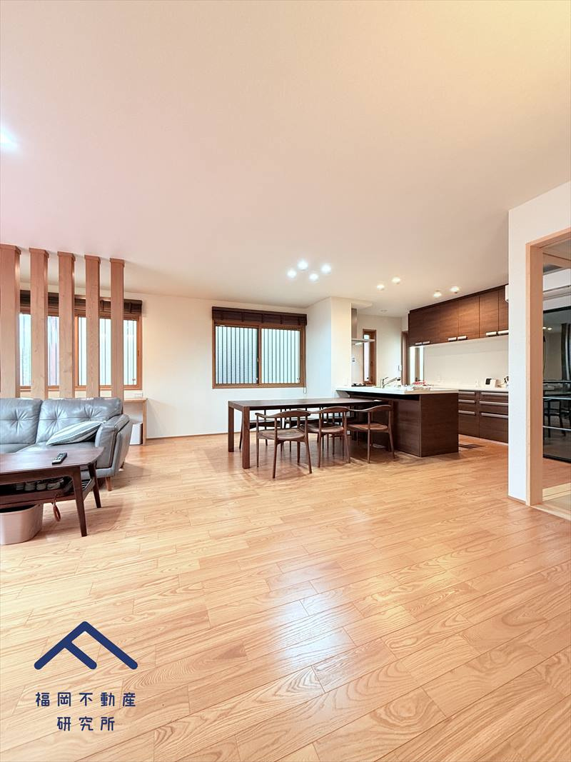 中央区地行３丁目　戸建ての居間・リビング