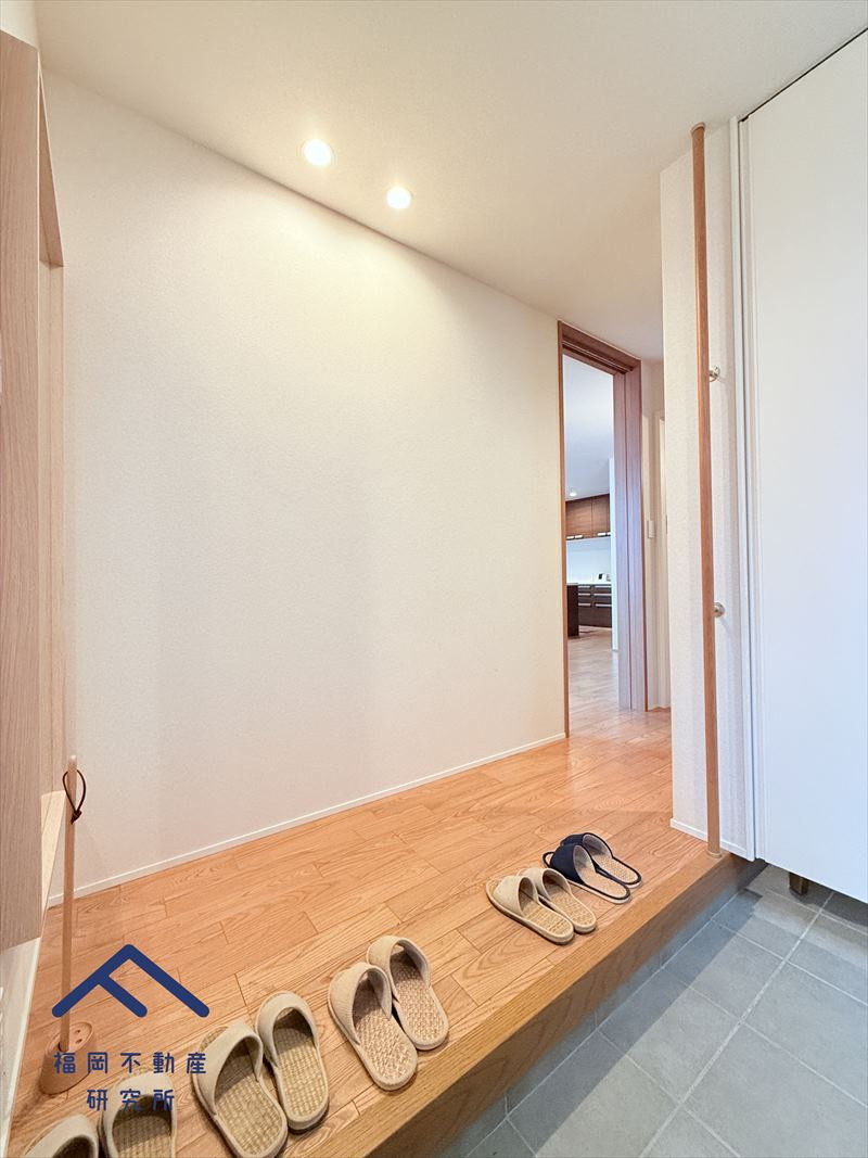 中央区地行３丁目　戸建ての玄関