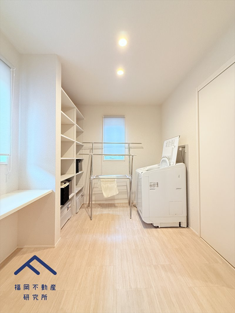 中央区地行３丁目　戸建ての独立洗面台