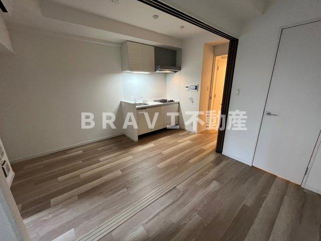 RISING Maison 本町橋（ライジングメゾンホンマチバシ）　BRAVI不動産の洋室|【RISING Maison本町橋】スタンダードな洋室です