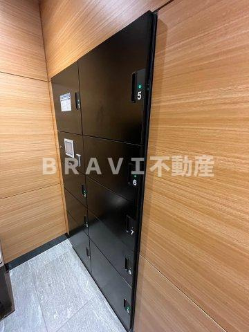 RISING Maison 本町橋（ライジングメゾンホンマチバシ）　BRAVI不動産のその他共用部分|【RISING Maison本町橋】宅配ボックスです