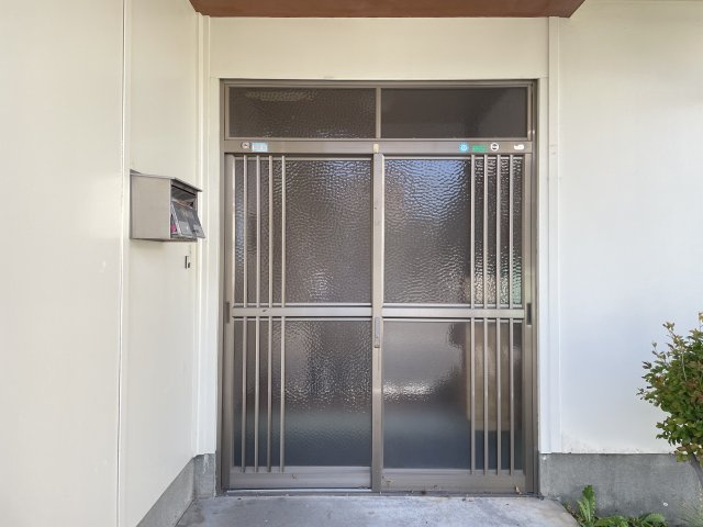 八戸市白銀台6丁目の玄関