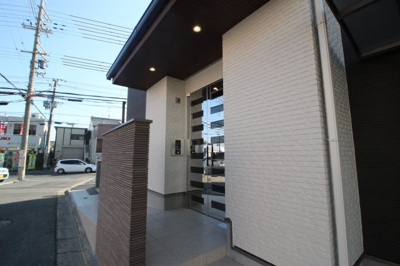 【エントランス】 | デリス山之上 | エントランスです