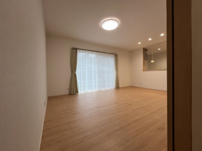 【居間・リビング】 | 大津市和邇中147-20　新築戸建