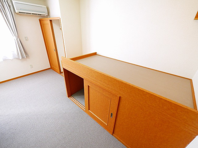 レオパレスＷＩＬＬ南郡山の洋室|洋室です