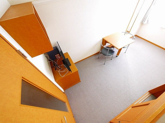 レオパレスＷＩＬＬ南郡山の洋室|広々とした洋室です