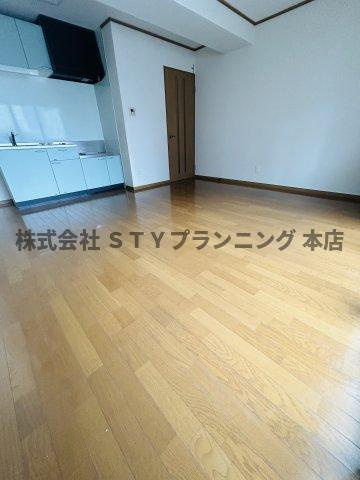 仲介手数料０円！ミネルヴァ本郷の居間・リビング