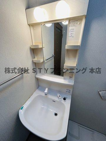 仲介手数料０円！ミネルヴァ本郷の独立洗面台