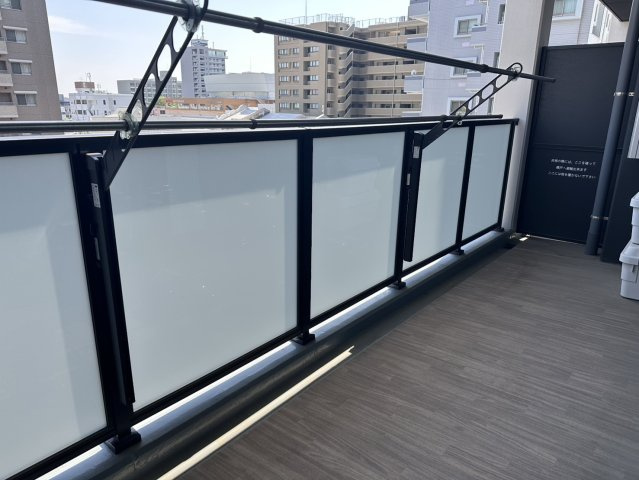 【マンション】レーベン藤枝PRIOR　5階のバルコニー