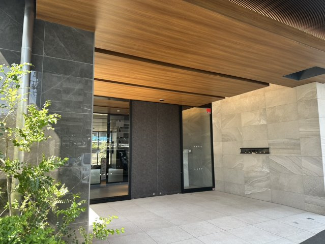 【マンション】レーベン藤枝PRIOR　5階のその他|マンション　正面玄関