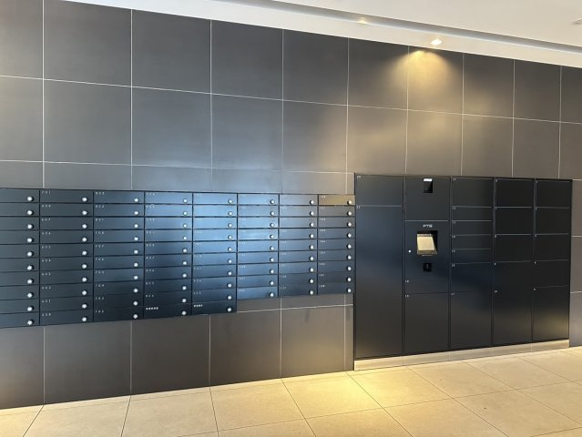 【マンション】レーベン藤枝PRIOR　5階のその他共用部分|１階集合ポストです。宅配物の配達依頼や受取りなど可能です