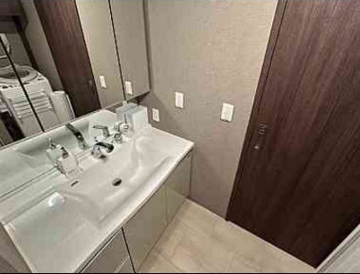 【マンション】レーベン藤枝PRIOR　5階の独立洗面台