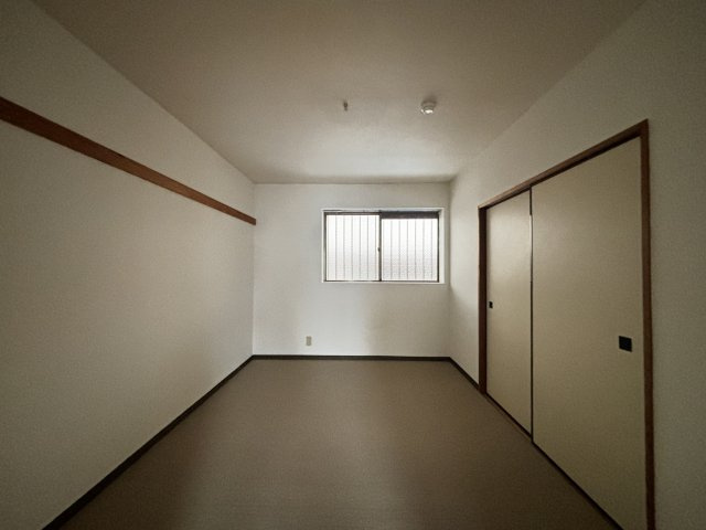 大野ハイツの寝室