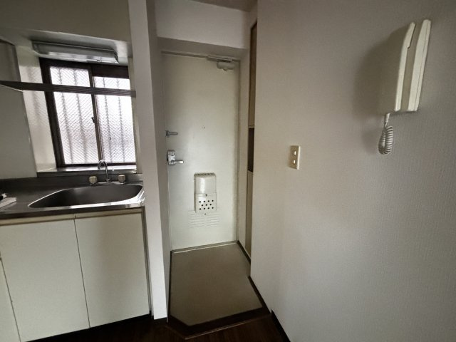 大野ハイツの玄関