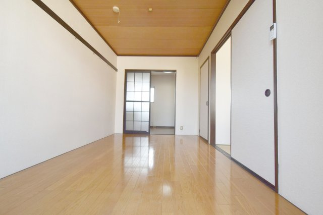 フォーブルハウス塚本の居間・リビング