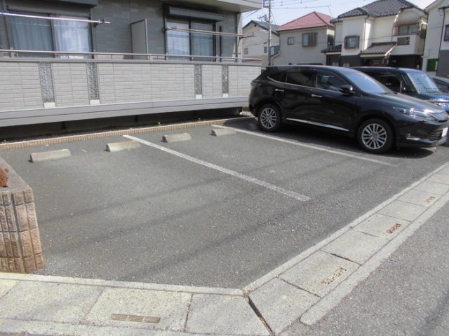 エスポワールMIYAの駐車場
