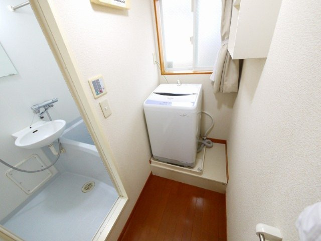 レオパレス寧楽の設備|洗濯機です