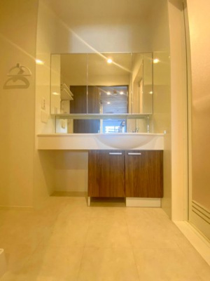 【洗面所】 | ビーエムケイ | 忙しい朝には欠かせない洗面所です