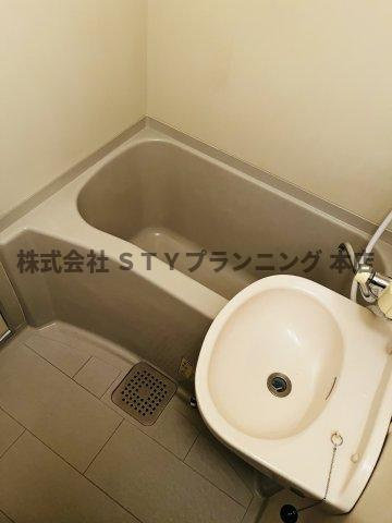 仲介手数料0円！クレスト泉の浴室