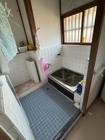 遠野町滝4DK+店舗の浴室