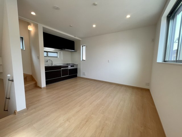 北区赤羽西3丁目　利便性×快適性　限定1棟の居間・リビング