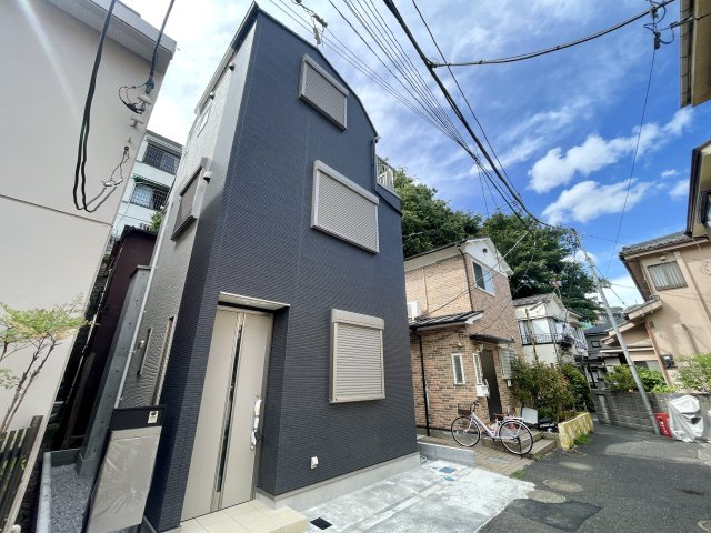 北区赤羽西3丁目　利便性×快適性　限定1棟の外観