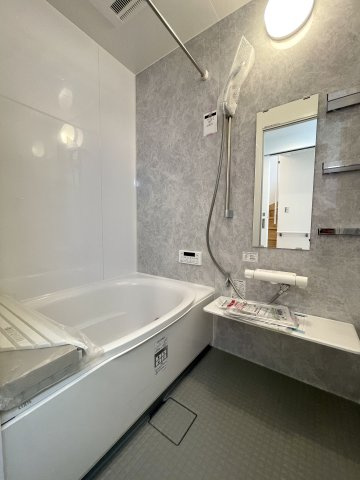 北区赤羽西3丁目　利便性×快適性　限定1棟の浴室