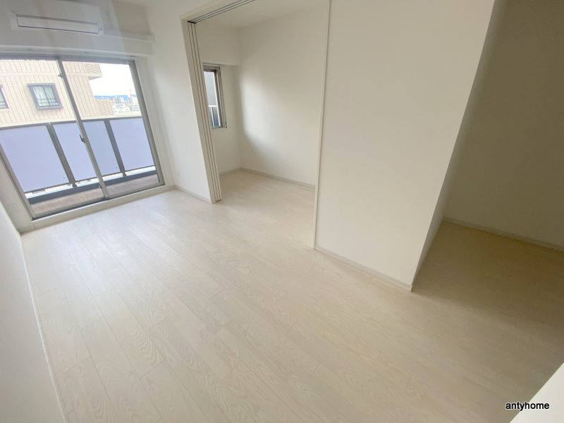 アドバンス江坂東デパール　仲介手数料無料の寝室
