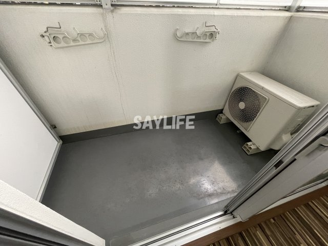 ウインズコート城東中央のバルコニー