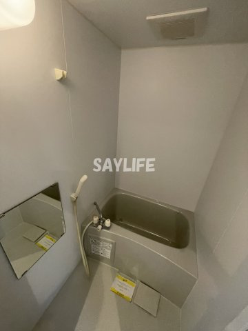 ウインズコート城東中央の浴室