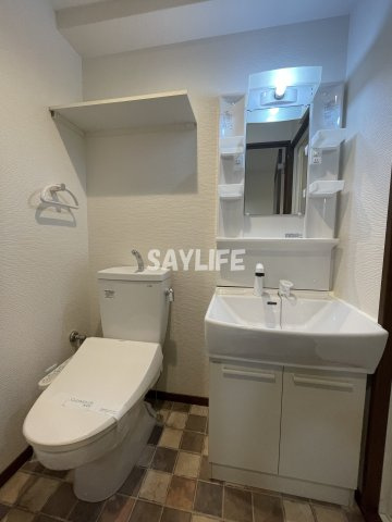 ウインズコート城東中央の洗面所