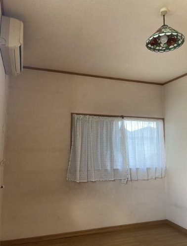 小山市大字間々田の洋室