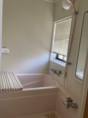 小山市大字間々田の浴室