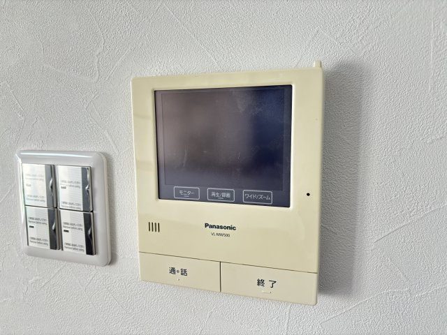 中古戸建　高取北４丁目のセキュリティ|TVモニター付インターフォン