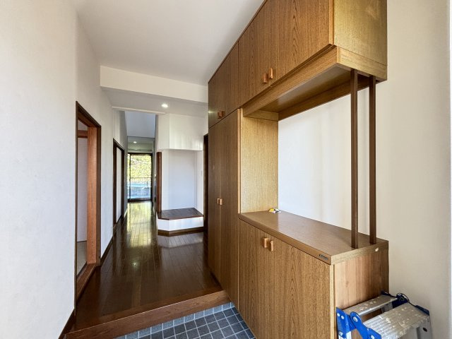 中古戸建　高取北４丁目の玄関