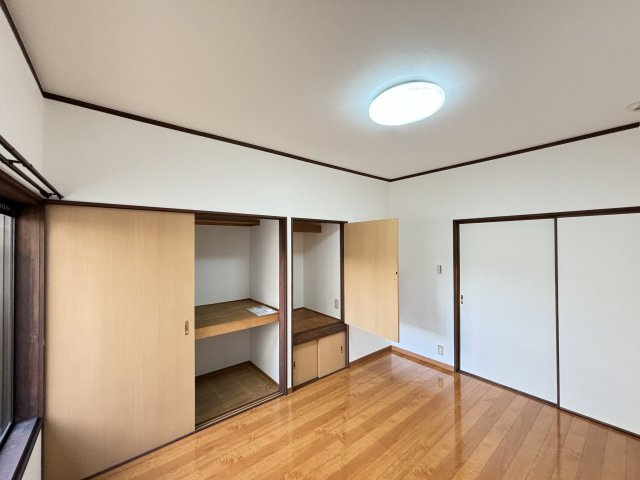 中古戸建　高取北４丁目の洋室|洋室　6帖