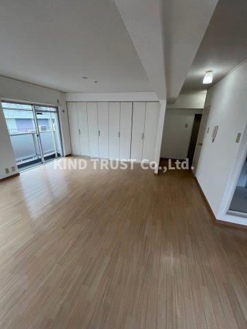 やなぎ屋ビルの居間・リビング|リビングです