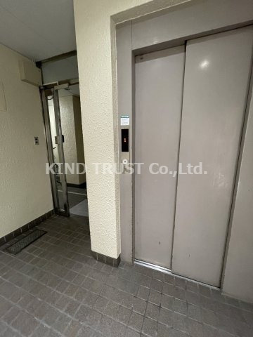 やなぎ屋ビルのその他共用部分|エレベーターです