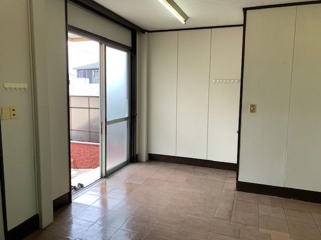 【玄関】 | 酒本ビル