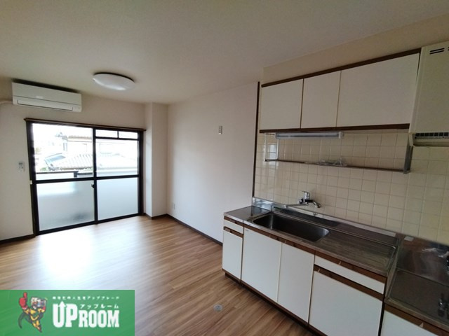 グレース犬山IIの居間・リビング